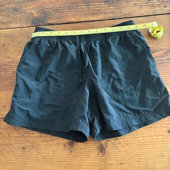 Columbia Shorts - Size Medium - Elastic Waist w/Liner - Picture 7 of 8